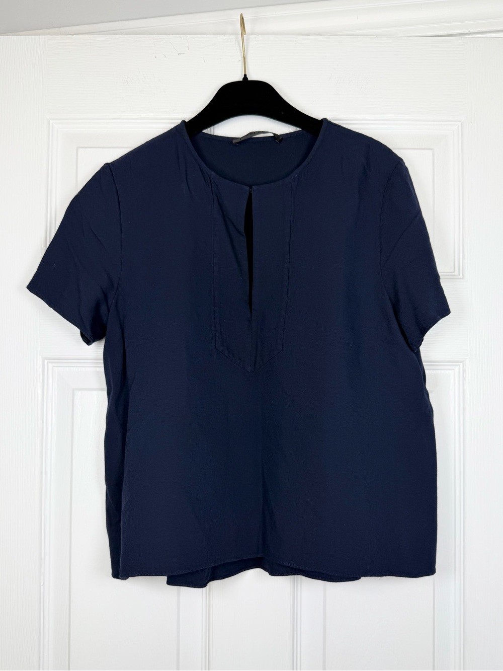 JENNI KAYNE Size S • Navy Blue Short Sleeve Blouse.